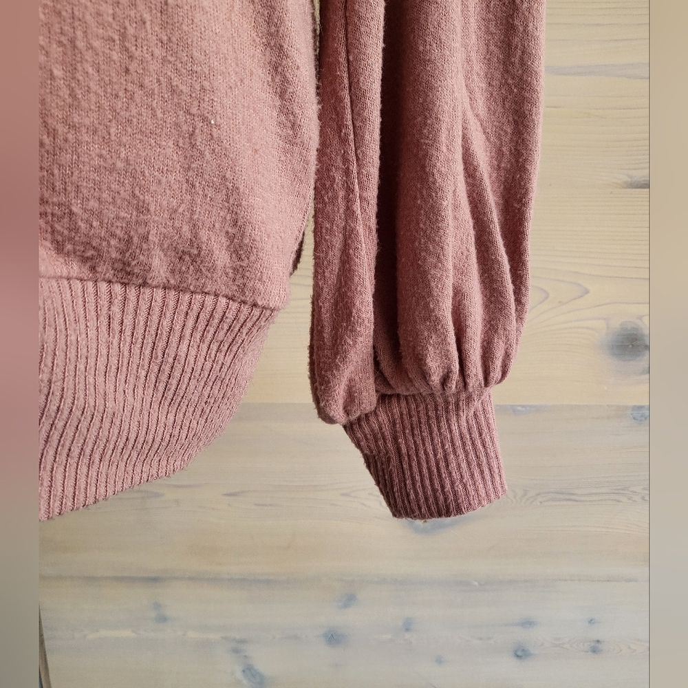 American Eagle Soft & Sexy Plush Oversized Sweater Dusty Rose size S - Picture 3 of 6